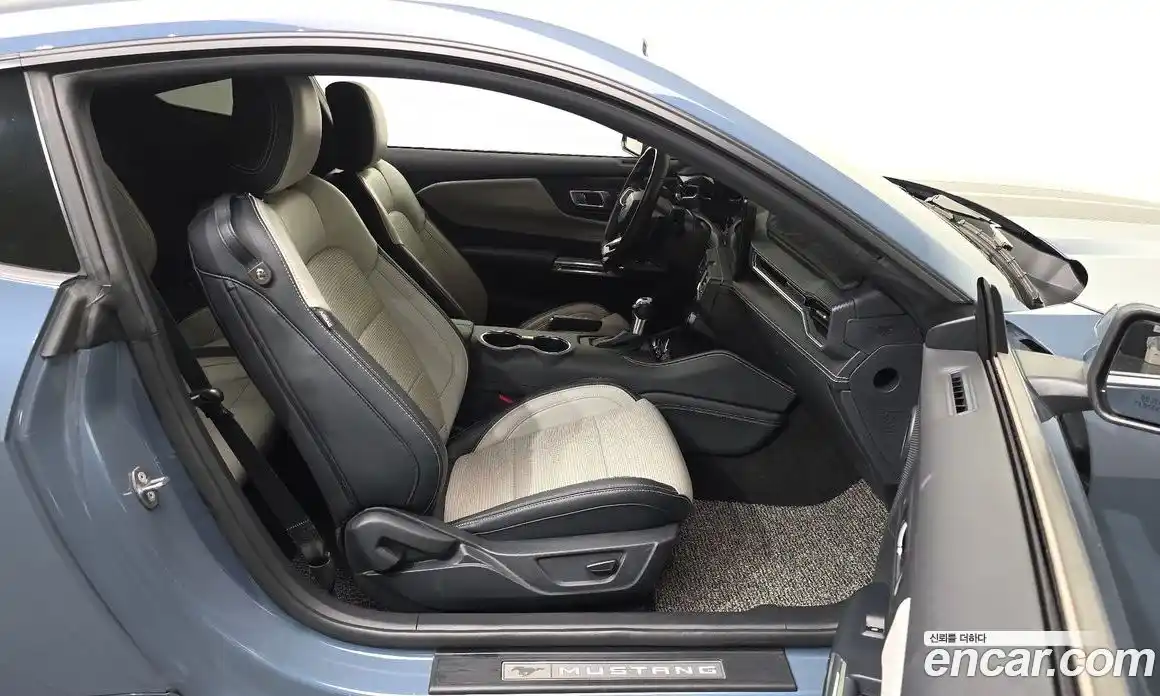 Ford Mustang 2024 2.3 автомат (гидро), фото 16