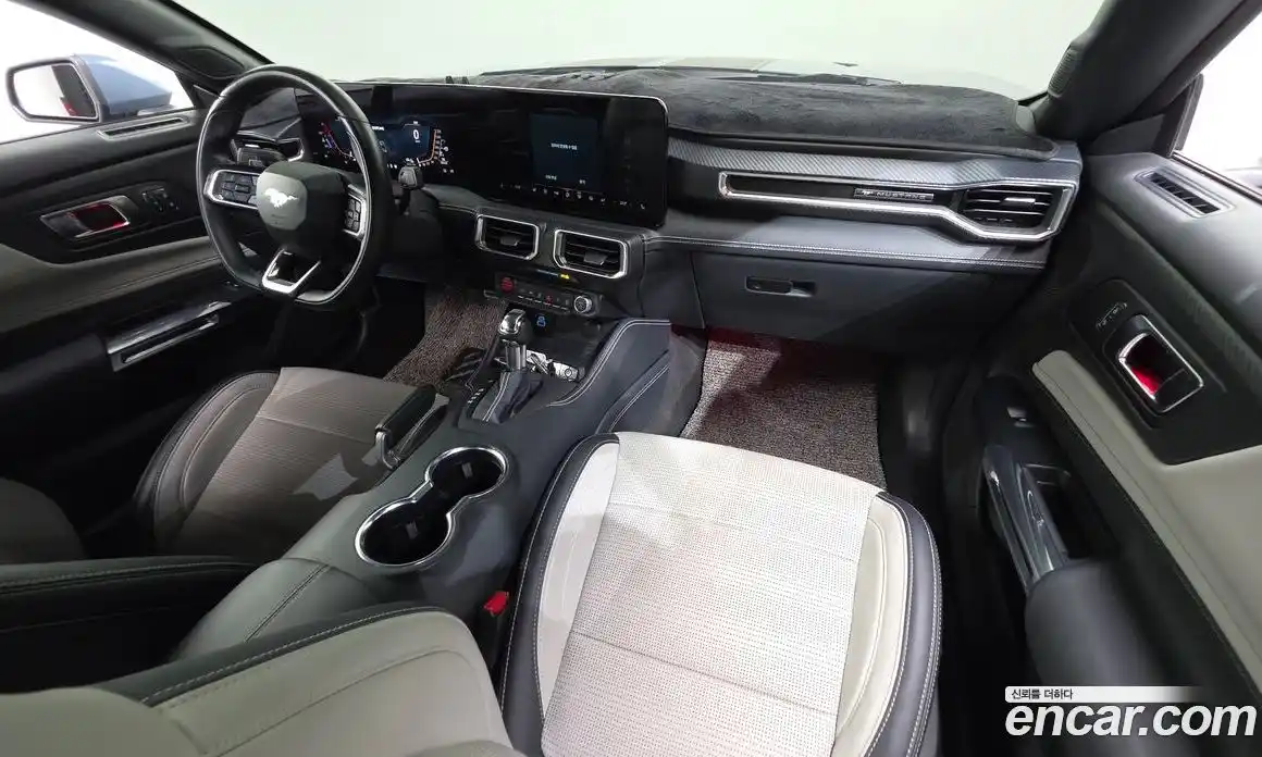 Ford Mustang 2024 2.3 автомат (гидро), фото 9