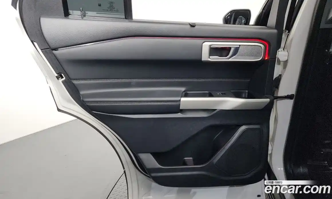 Ford Explorer 2020 2.3 автомат (гидро), фото 15