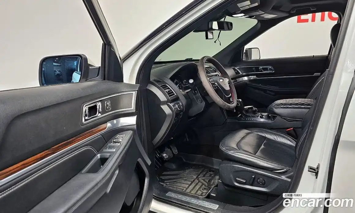 Ford Explorer 2019 2.3 автомат (гидро), фото 13