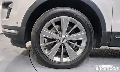 Ford Explorer 2019 2.3 автомат (гидро), миниатюра 5