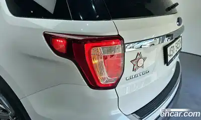 Ford Explorer 2019 2.3 автомат (гидро), миниатюра 9