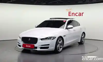 Jaguar XE