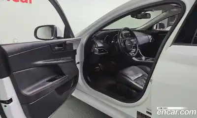 Jaguar XE 2016 2.0 гидро, миниатюра 10