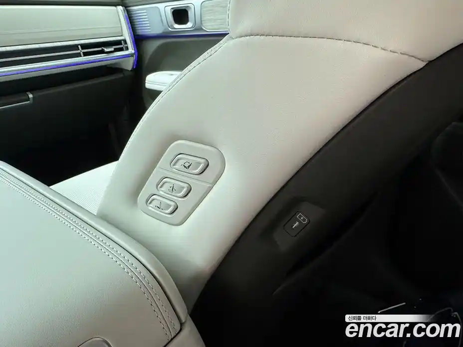 Hyundai Santa Fe 2025 1.6 автомат (гидро), фото 15