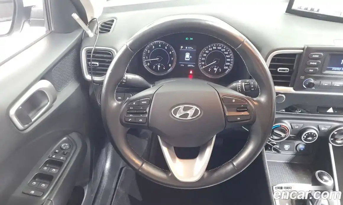 Hyundai Venue 2020 1.6 автомат (гидро), фото 13