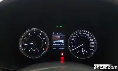 Hyundai Venue 2020 1.6 автомат (гидро), миниатюра 8