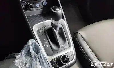 Hyundai Venue 2020 1.6 автомат (гидро), миниатюра 9