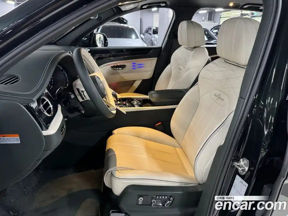 Bentley Bentayga 2024 4.0 гидро, фото 7
