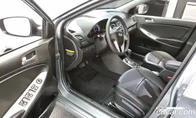 Hyundai Accent 2018 1.4 автомат (гидро), миниатюра 11