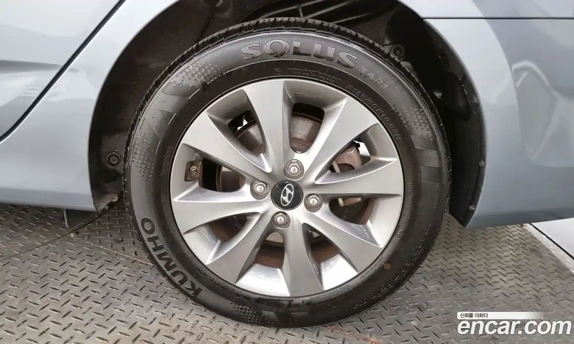 Hyundai Accent 2018 1.4 автомат (гидро), фото 5
