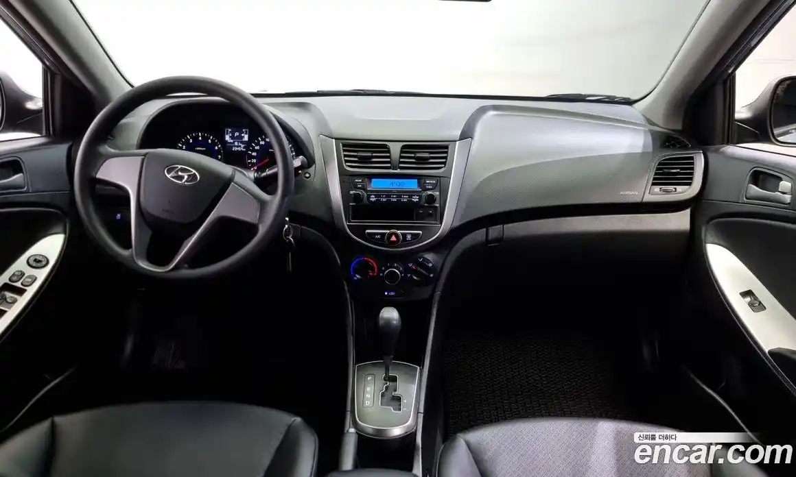 Hyundai Accent 2018 1.4 автомат (гидро), фото 7