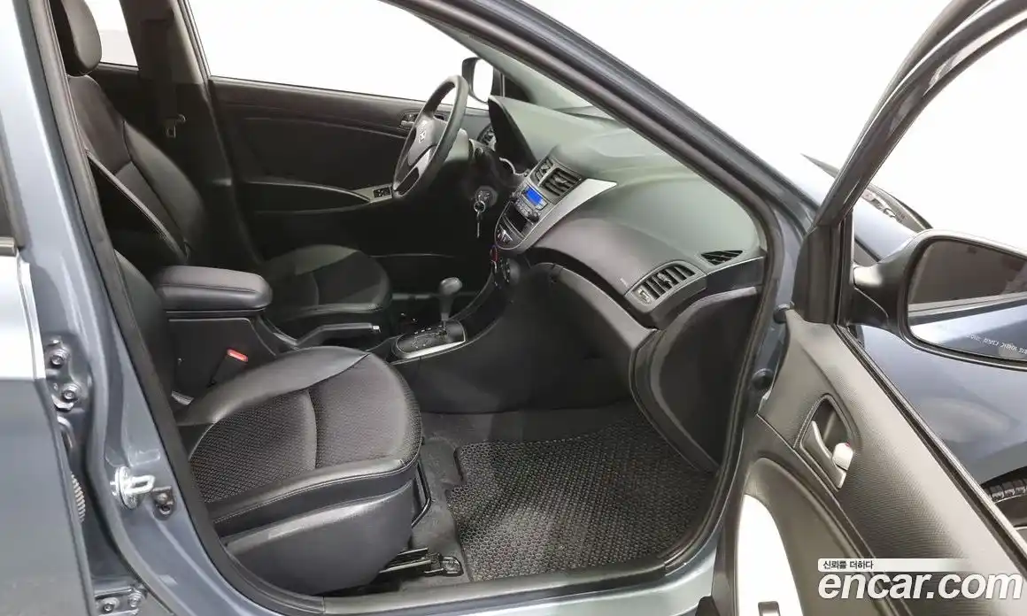 Hyundai Accent 2018 1.4 автомат (гидро), фото 10