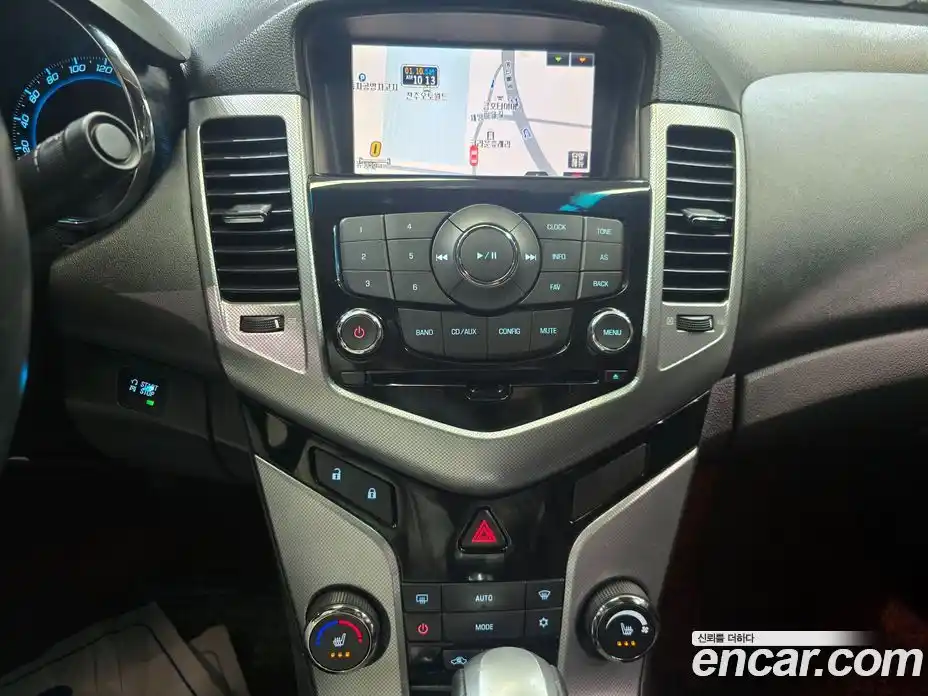 Chevrolet Cruze 2011 1.8 автомат (гидро), фото 11