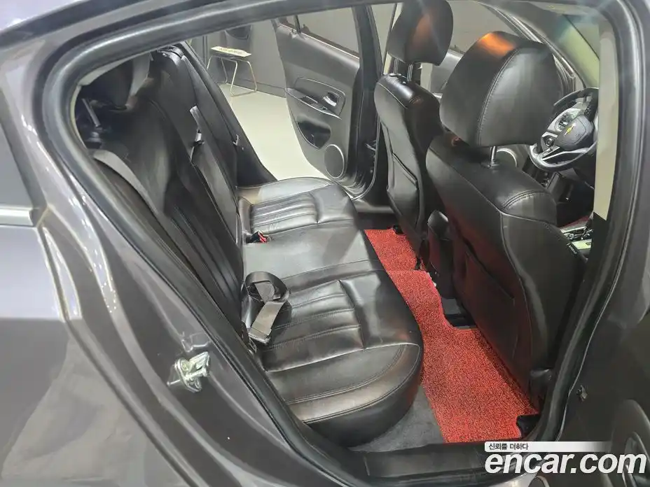 Chevrolet Cruze 2011 1.8 автомат (гидро), фото 14