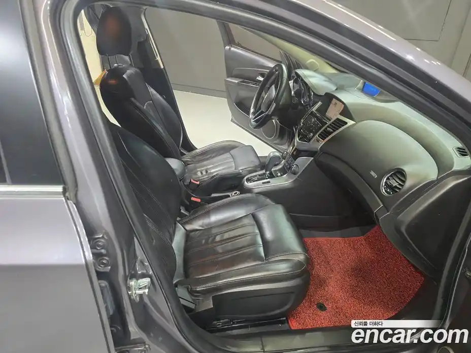 Chevrolet Cruze 2011 1.8 автомат (гидро), фото 15