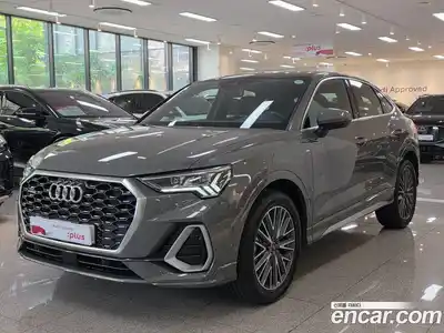 Audi Q3, 2024, 4 677 км