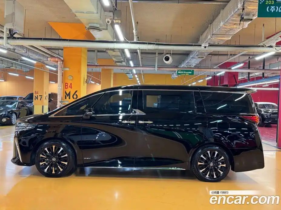Toyota Alphard 2024 2.5 гидро, фото 3