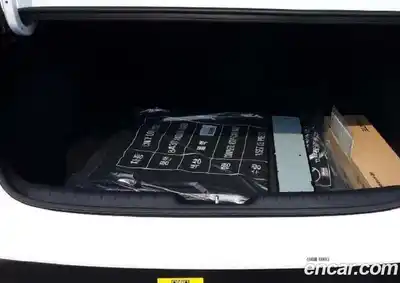 Hyundai Avante 2025 1.6 автомат (гидро), миниатюра 8