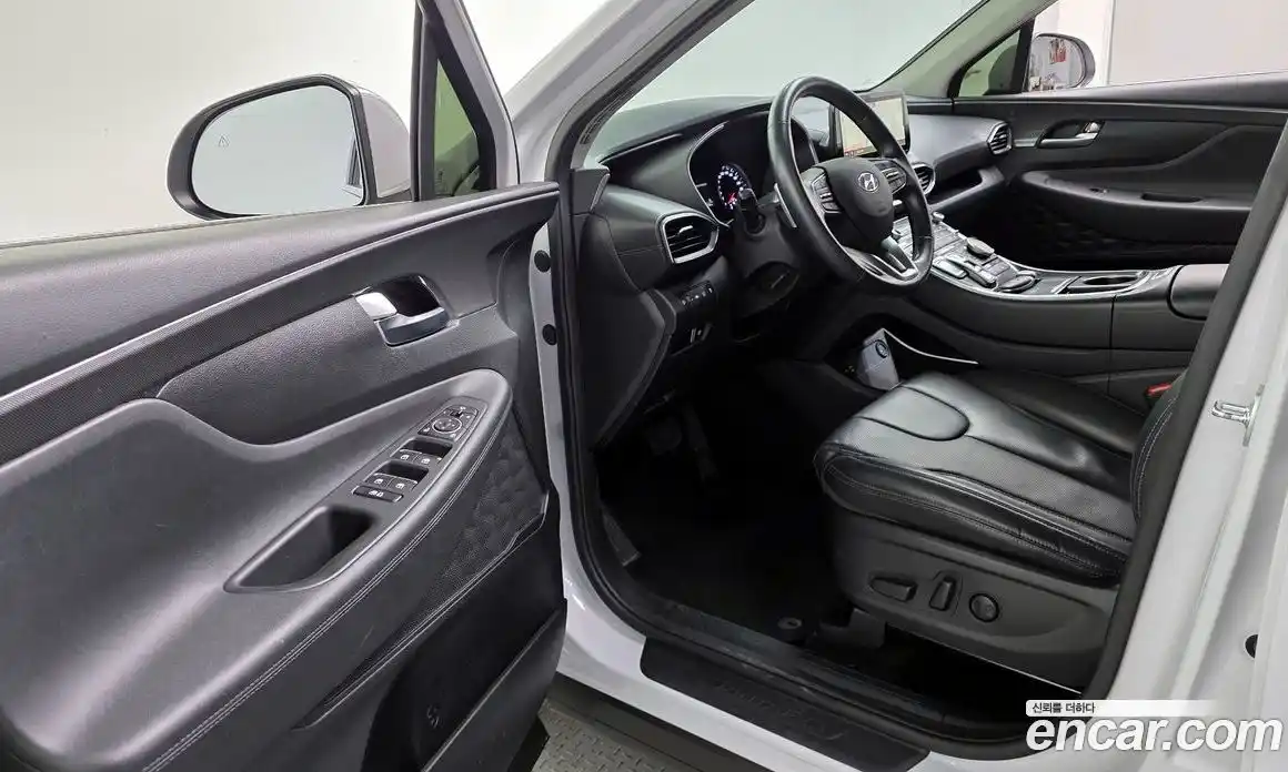 Hyundai Santa Fe 2022 2.2 автомат (гидро), фото 13
