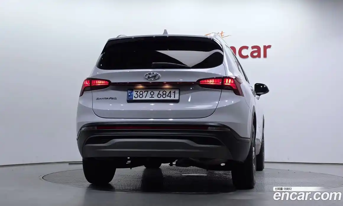 Hyundai Santa Fe 2022 2.2 автомат (гидро), фото 4