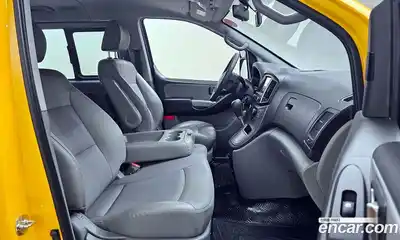 Hyundai Starex 2019 2.4 автомат (гидро), миниатюра 11