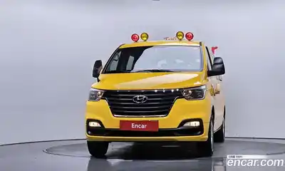 Hyundai Starex 2019 2.4 автомат (гидро), миниатюра 3