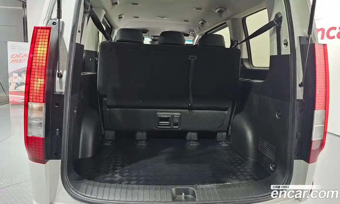 Hyundai Staria 2024 2.2 автомат (гидро), фото 30