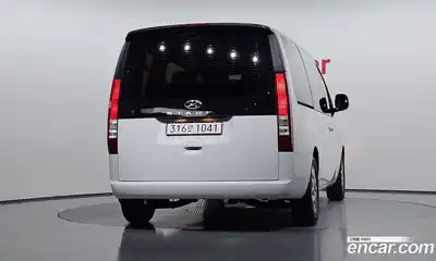 Hyundai Staria 2024 2.2 автомат (гидро), миниатюра 4