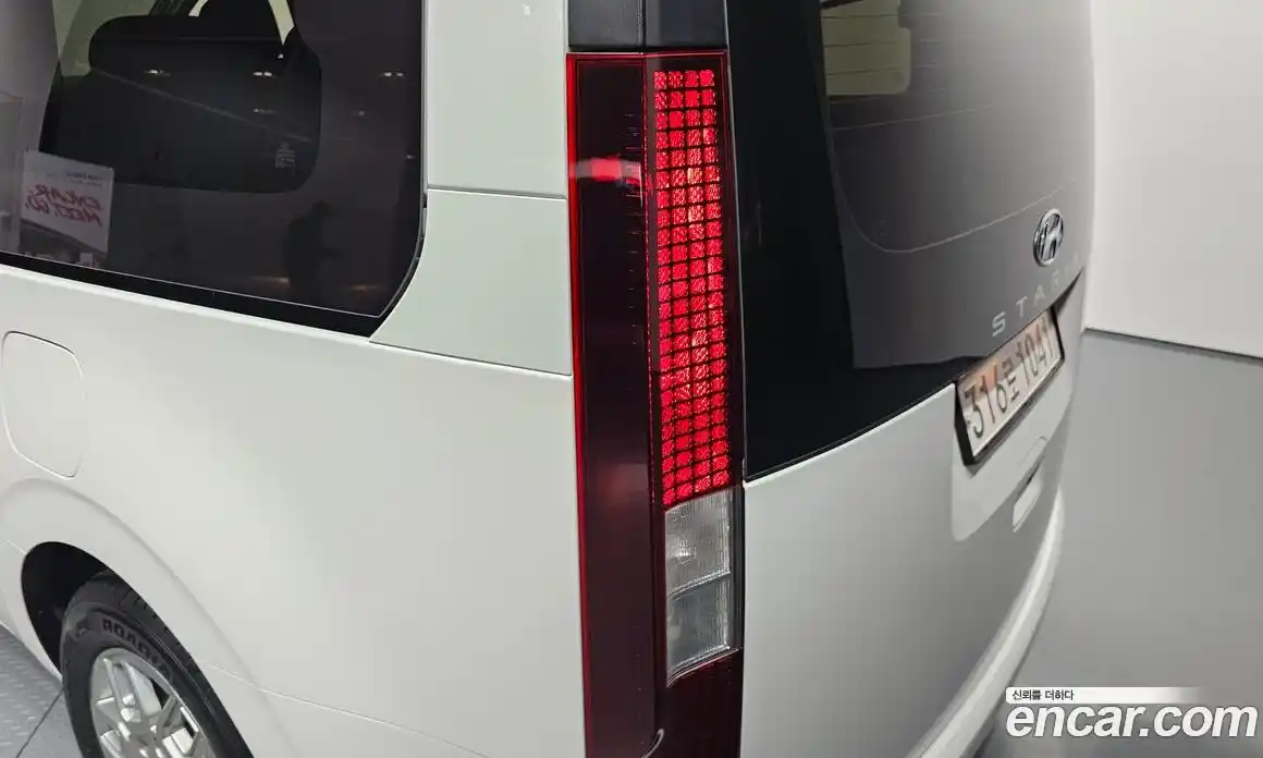 Hyundai Staria 2024 2.2 автомат (гидро), фото 9