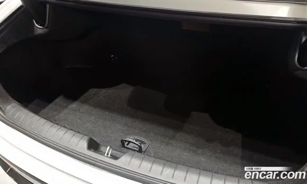 Hyundai Grandeur 2023 3.5 автомат (гидро), фото 28