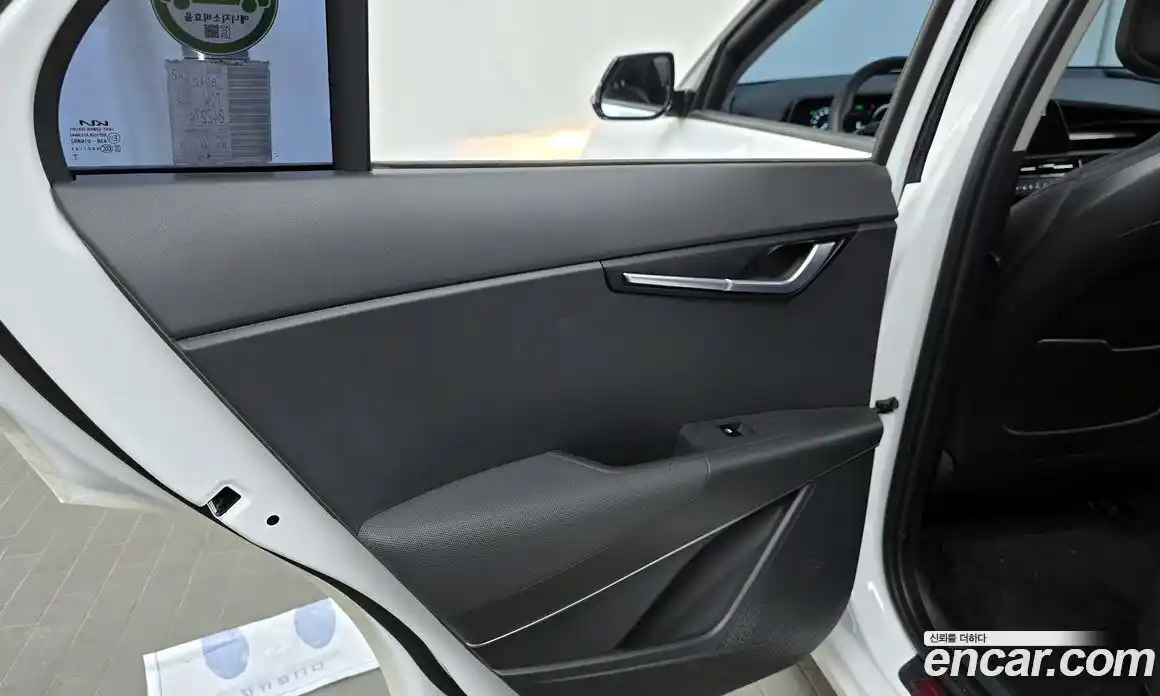 Kia Niro 2023 0.2 автомат (гидро), фото 15