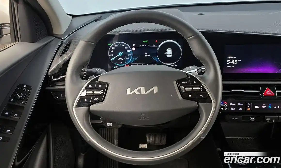 Kia Niro 2023 0.2 автомат (гидро), фото 19