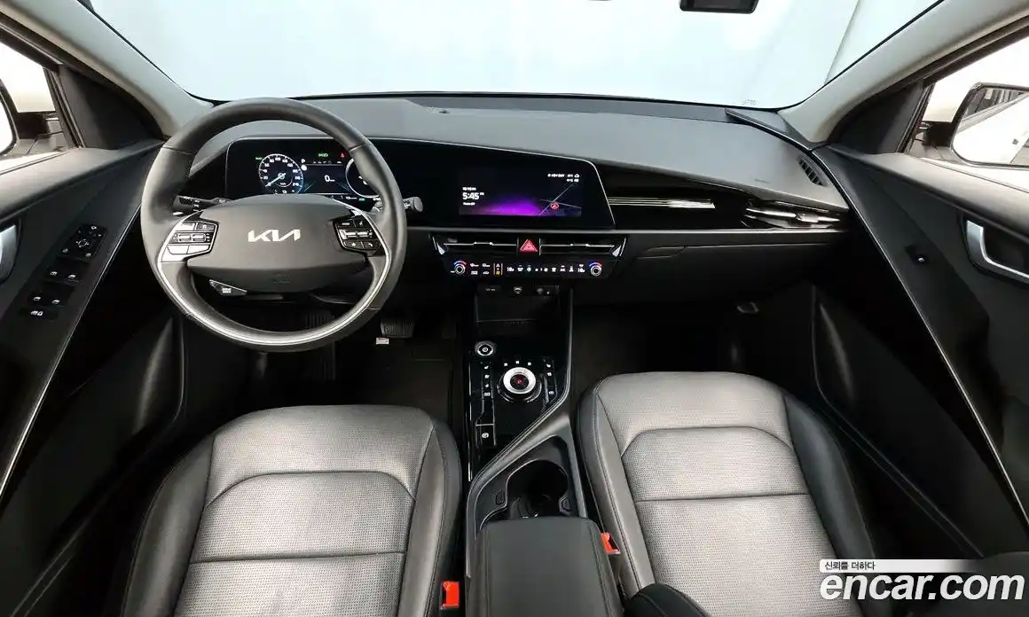 Kia Niro 2023 0.2 автомат (гидро), фото 10