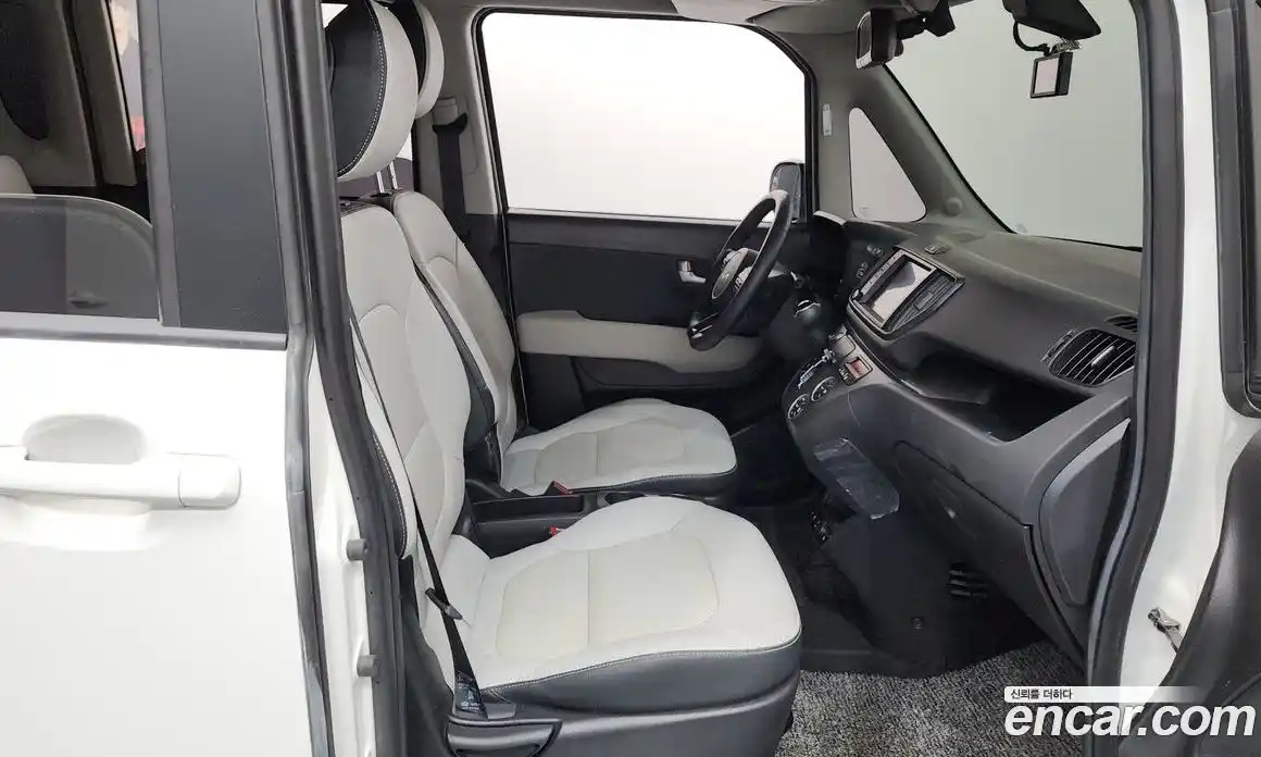 Kia Ray 2023 1.0 автомат (гидро), фото 16