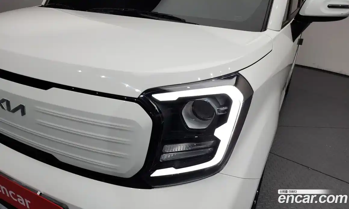 Kia Ray 2023 1.0 автомат (гидро), фото 8