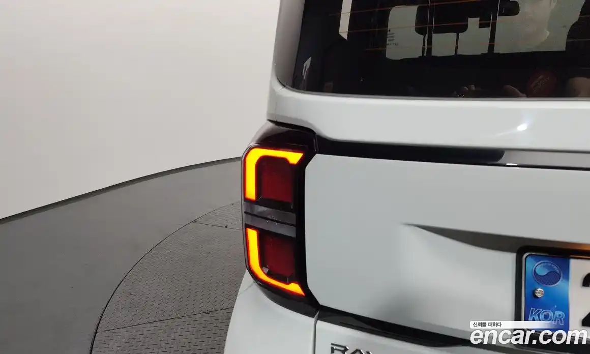 Kia Ray 2023 1.0 автомат (гидро), фото 9