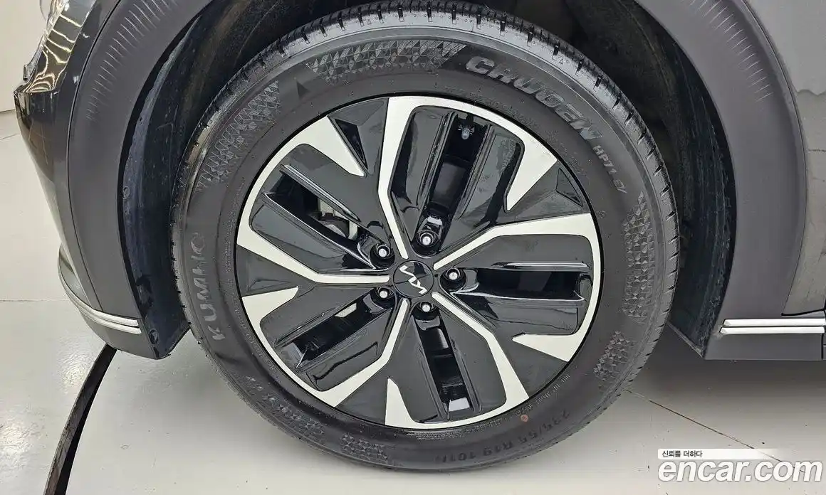 Kia EV6 2023 0.1 автомат (гидро), фото 5