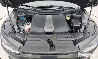 Kia EV6 2023 0.1 автомат (гидро), миниатюра 6