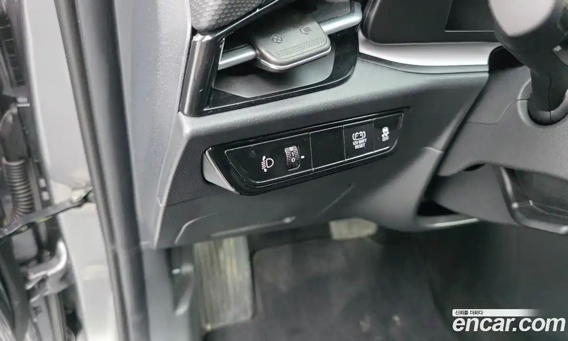 Kia Niro 2024 1.6 автомат (гидро), фото 13