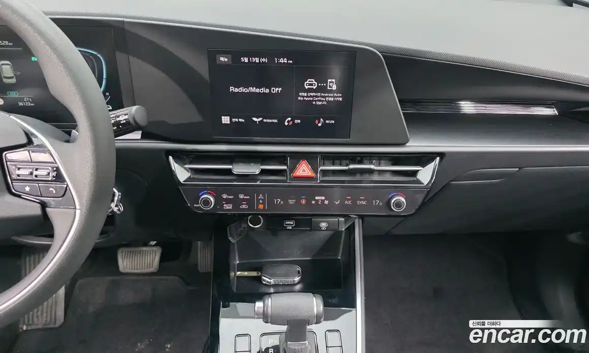 Kia Niro 2024 1.6 автомат (гидро), фото 15
