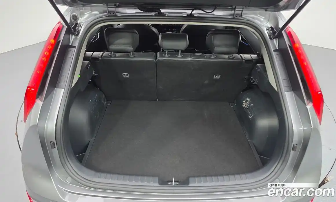 Kia Niro 2024 1.6 автомат (гидро), фото 20