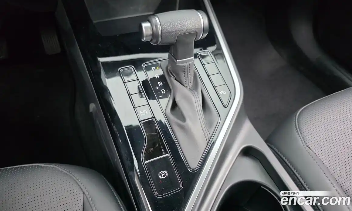 Kia Niro 2024 1.6 автомат (гидро), фото 9