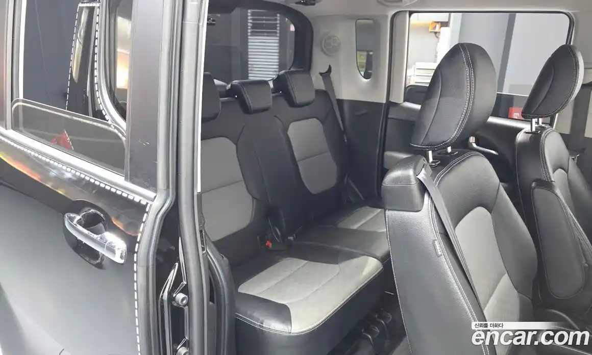 Kia Ray 2022 1.0 автомат (гидро), фото 12
