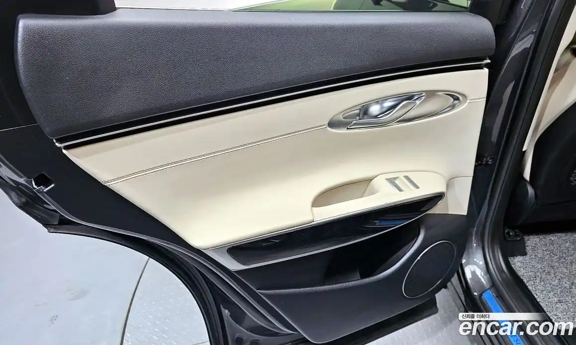 Genesis GV70 2021 2.2 автомат (гидро), фото 15