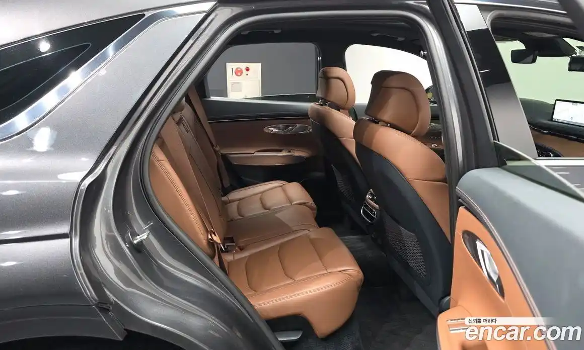 Genesis GV70 2022 2.5 автомат (гидро), фото 12