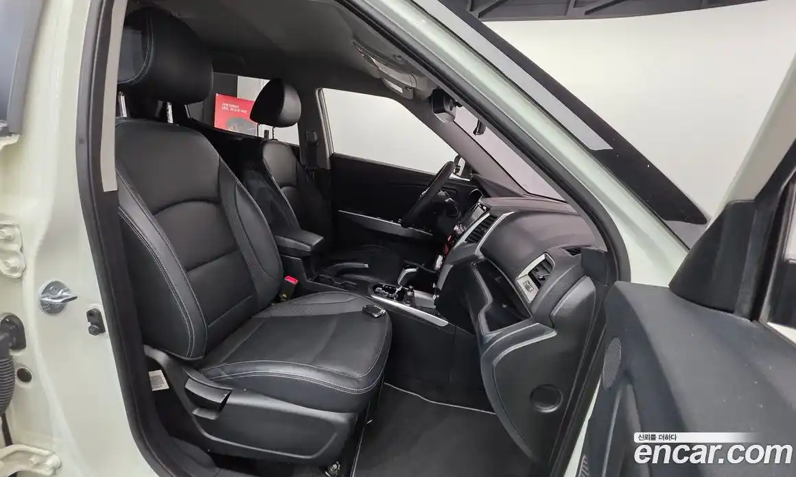 SsangYong TIBOLI 2015 1.6 автомат (гидро), фото 10