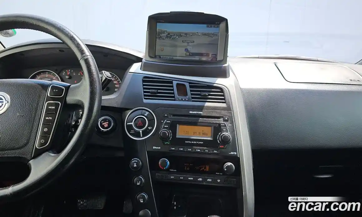 SsangYong Korando 2014 2.0 автомат (гидро), фото 13