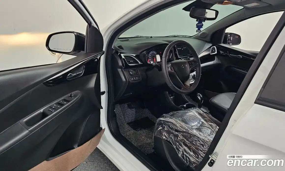 Chevrolet Spark 2022 1.0 автомат (гидро), фото 12