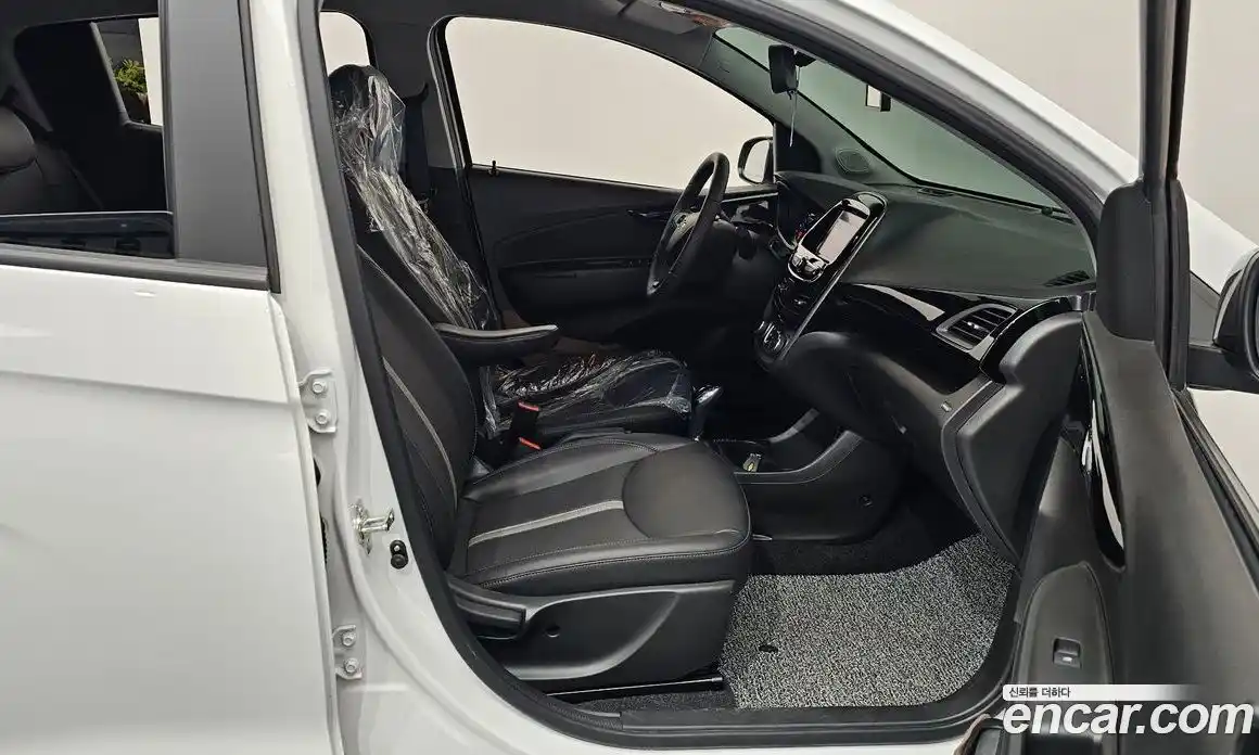Chevrolet Spark 2022 1.0 автомат (гидро), фото 15